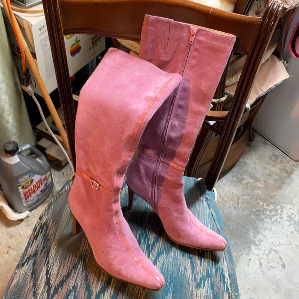 Pink suede leather accent boots